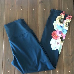 Four Athletics PaleOMG leggings